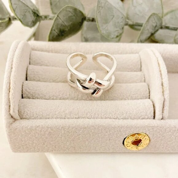 925 Sterling Silver Knot Ring Minimalist Dainty Ring Modern Geometric Ring - Picture 9 of 10